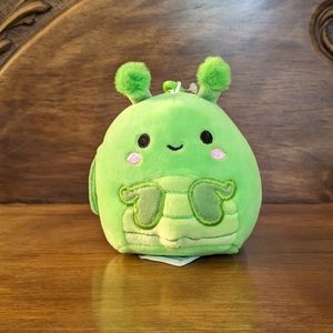 3.5" Trenton the Praying Mantis Squishmallow clip